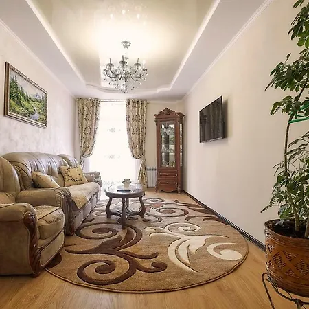 Luxury 2 דירה
