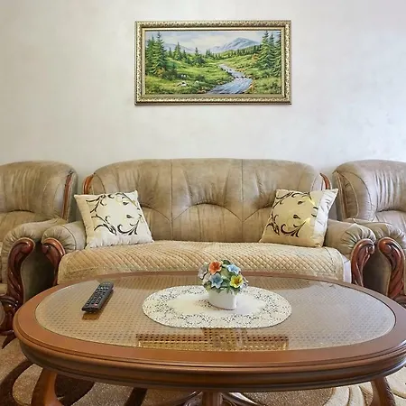 Luxury 2 דירה טרוסקבץ