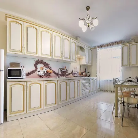 דירה Luxury 2 טרוסקבץ